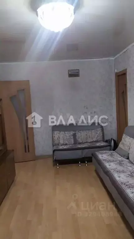 2-к кв. Бурятия, Улан-Удэ ул. Гагарина, 40 (42.2 м) - Фото 2