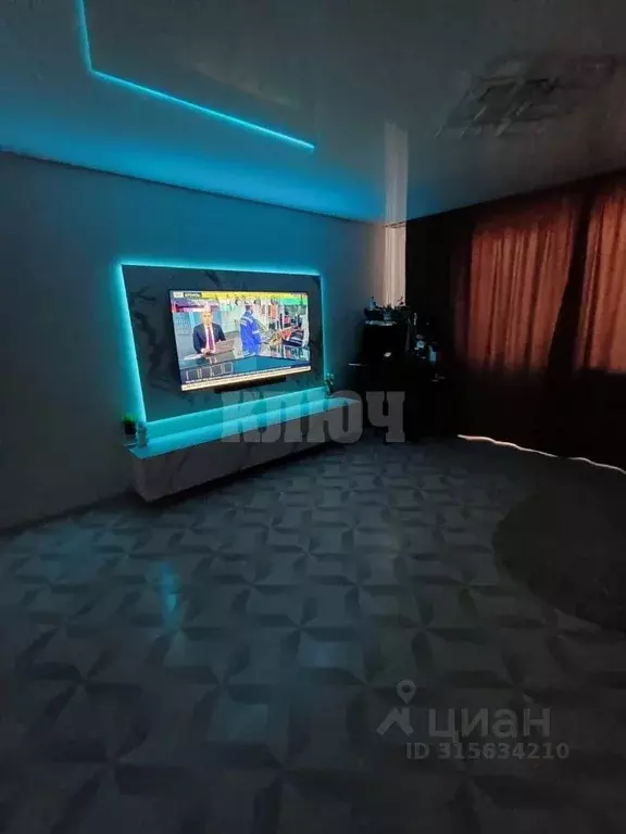 3-к кв. Вологодская область, Сокол Производственная ул., 53 (69.0 м) - Фото 1