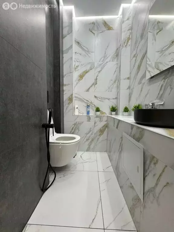 Квартира-студия: Иркутск, микрорайон Топкинский, 75 (70.8 м) - Фото 2