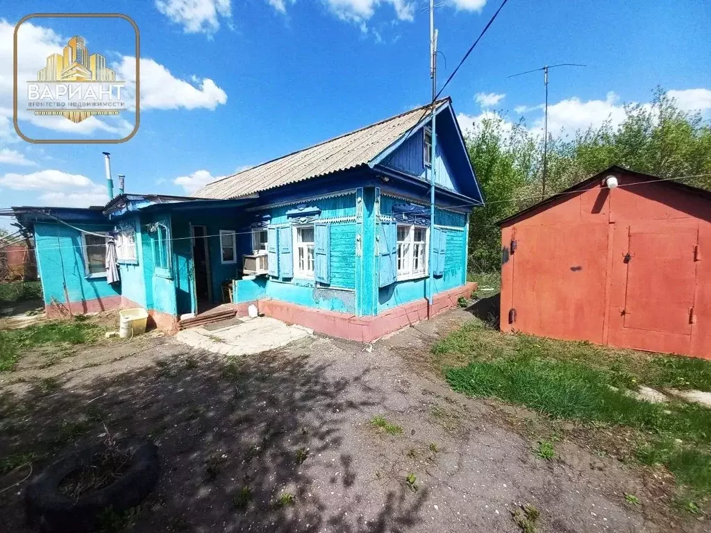 Дом в Саратовская область, Балашовский район, Родничковское ... - Фото 0