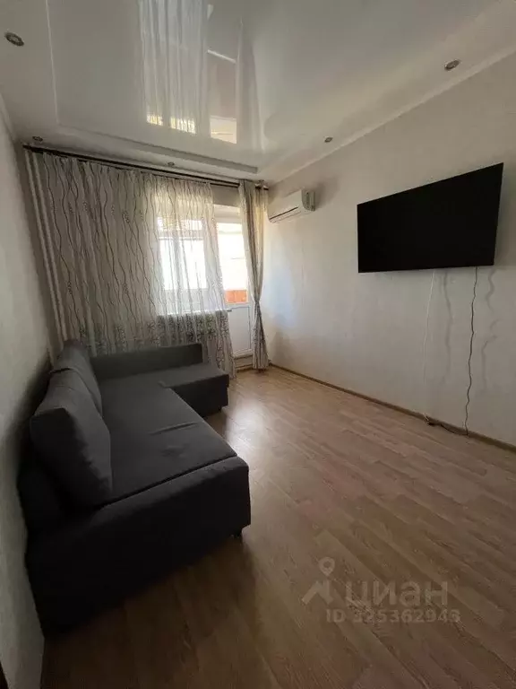 1-к кв. Татарстан, Казань ул. Адоратского, 1а (40.0 м) - Фото 1