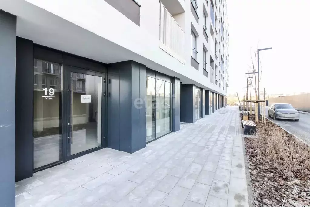 Помещение свободного назначения в Тюменская область, Тюмень ул. ... - Фото 1