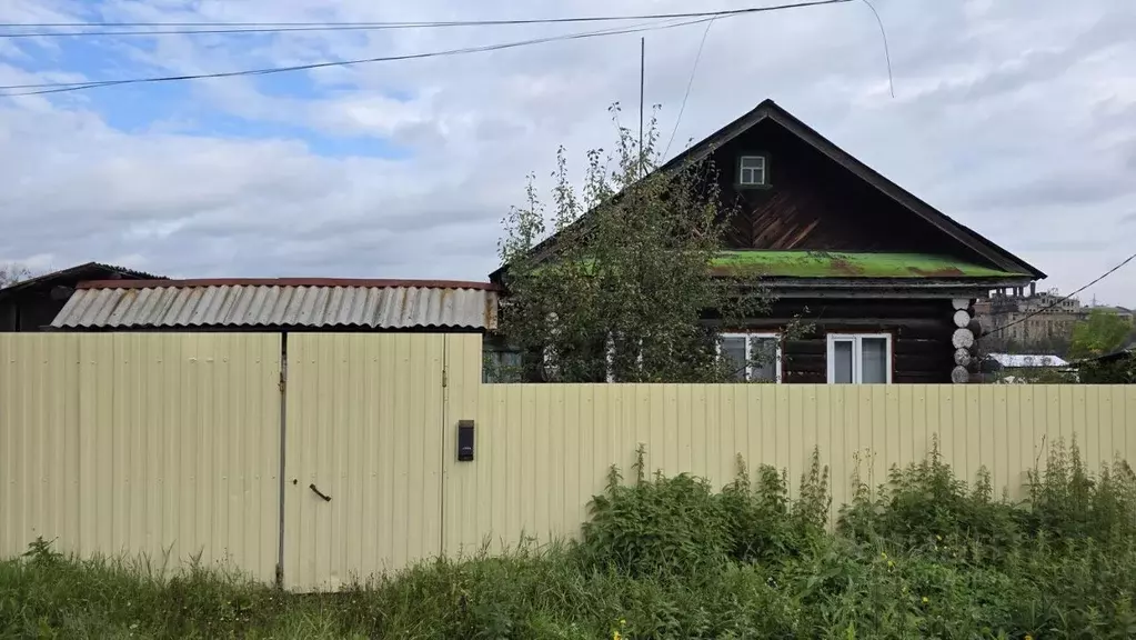 Дом в Свердловская область, Артемовский Ленинградская ул. (33 м) - Фото 1