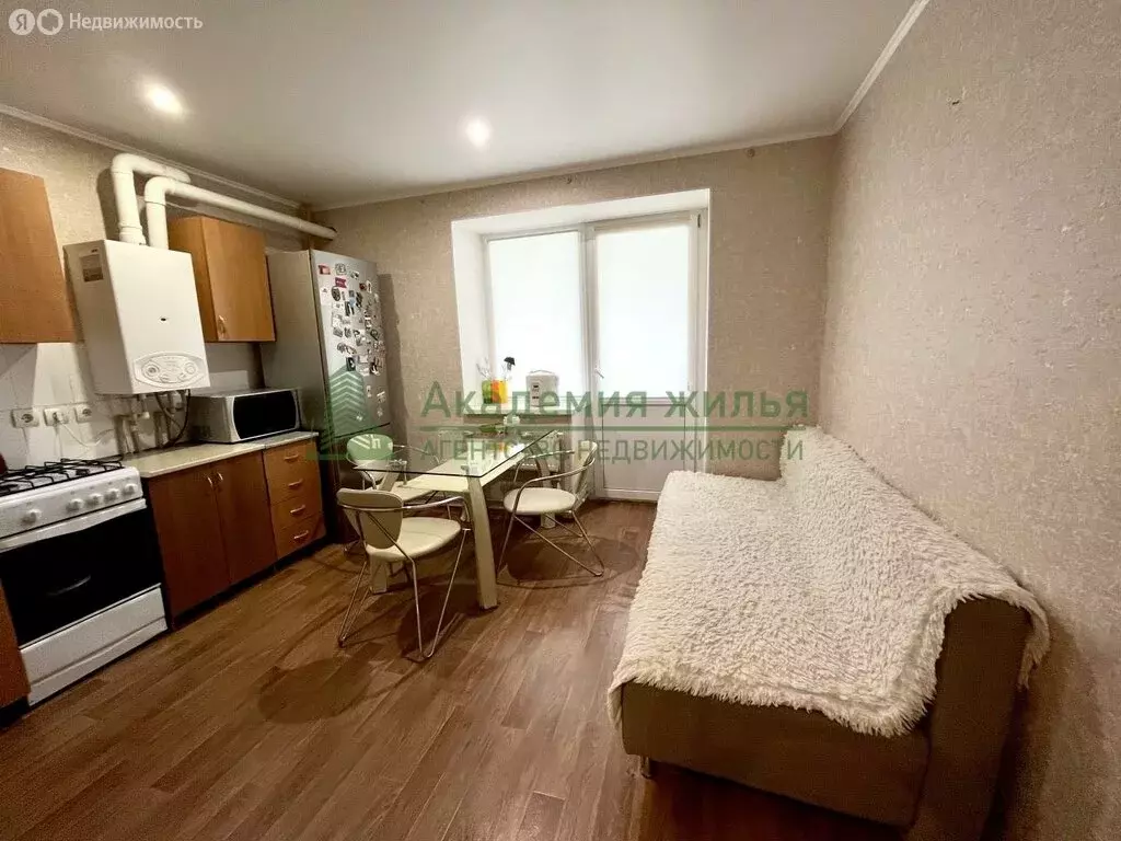 2-комнатная квартира: Саратов, Воскресенская улица, 32 (48 м) - Фото 1