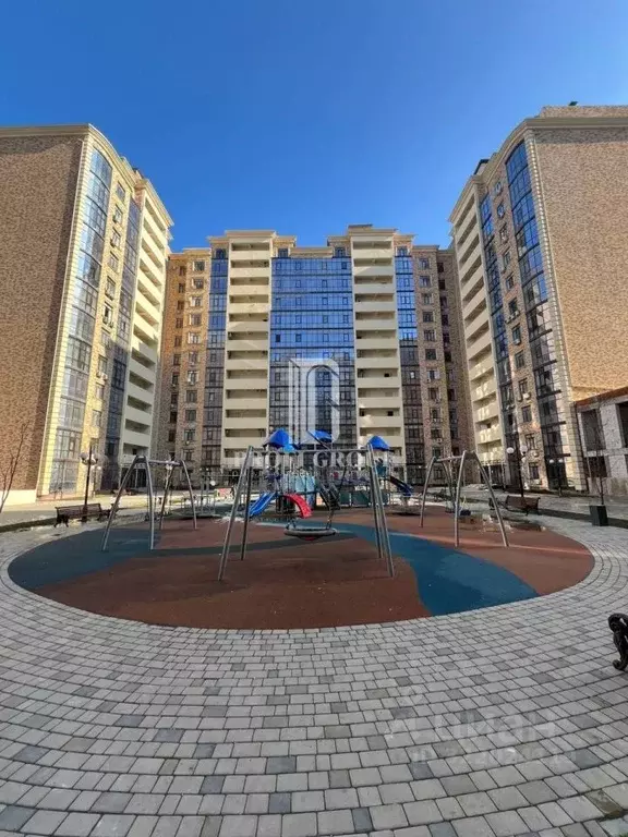 4-к кв. Дагестан, Махачкала ул. Времена Года (138.0 м) - Фото 1