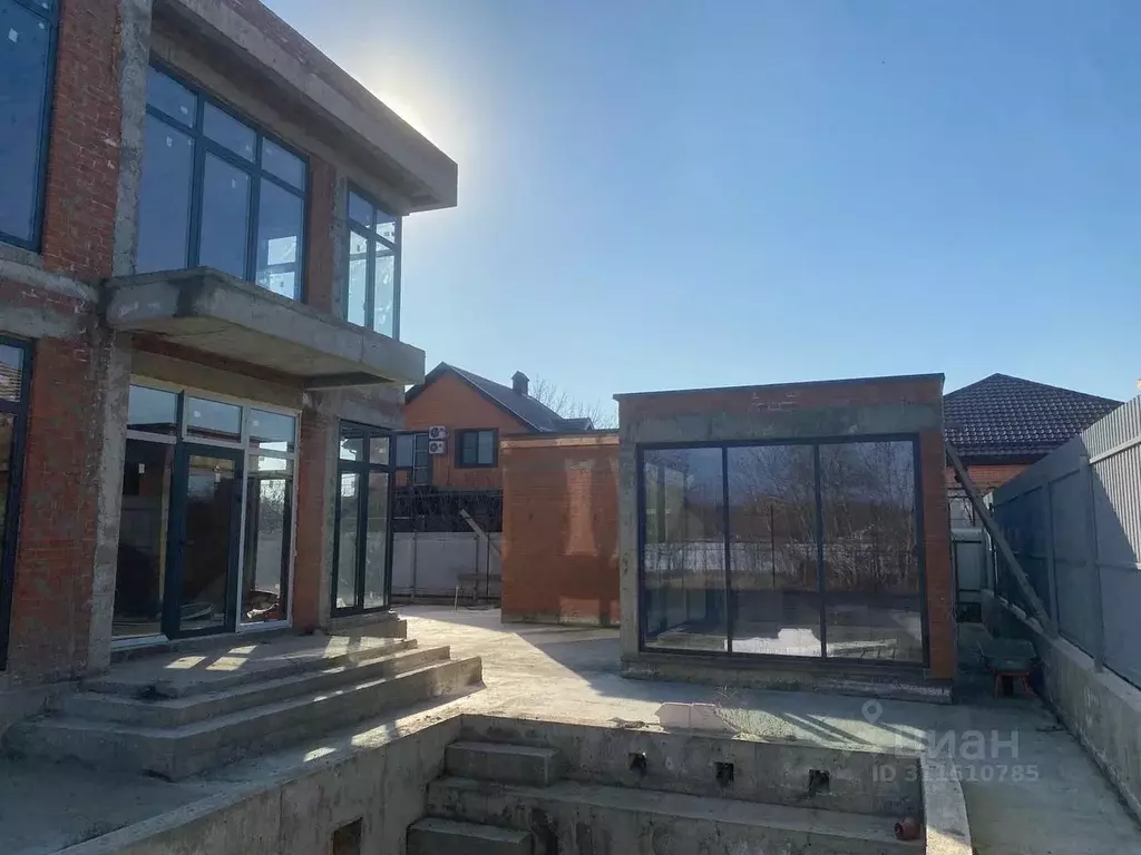 Дом в Краснодарский край, Краснодар пос. Знаменский, ул. Платиновая ... - Фото 1