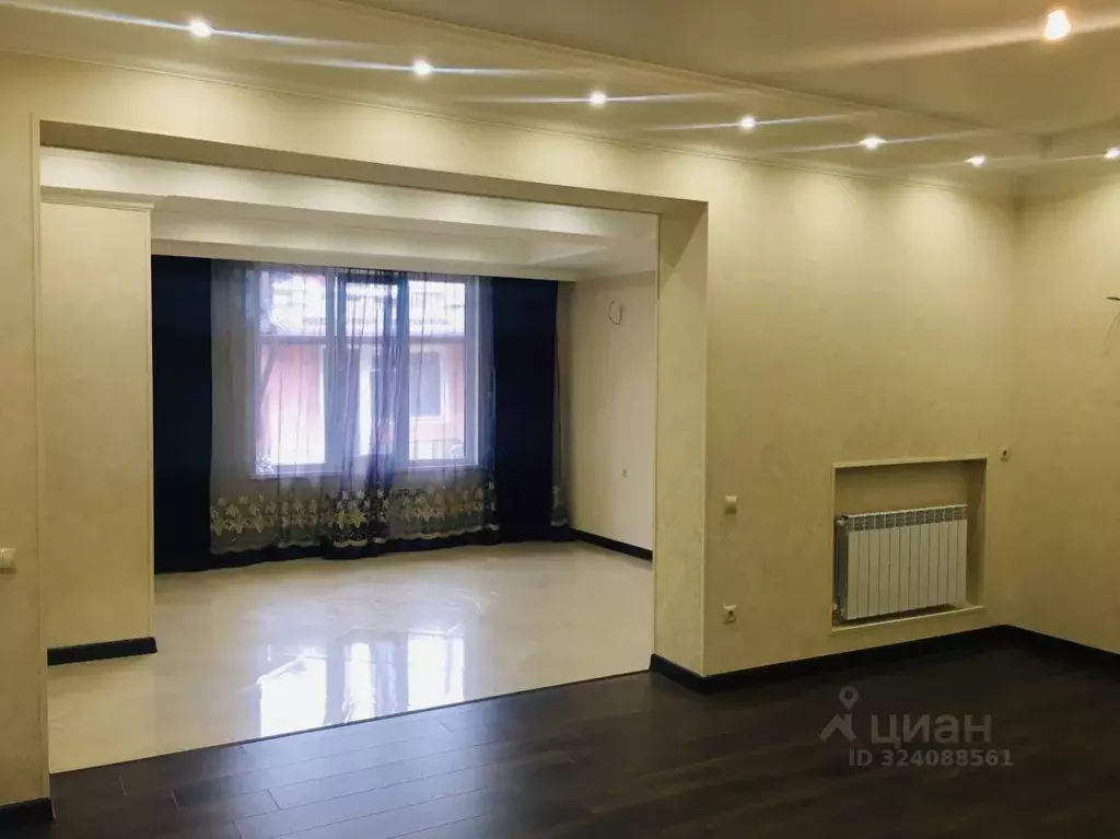 Дом в Северная Осетия, Владикавказ ул. Зортова (250 м) - Фото 1