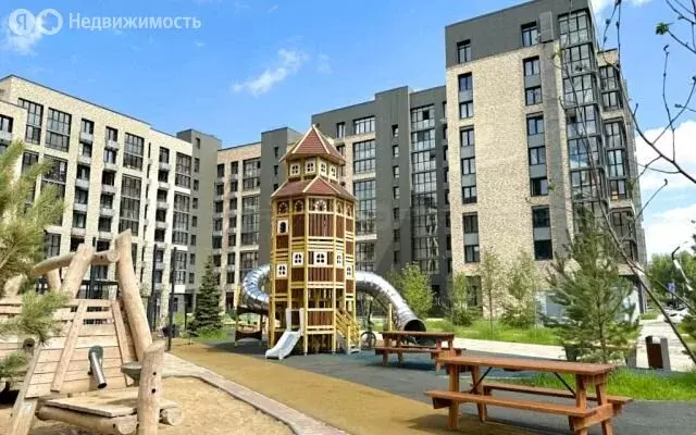 3-комнатная квартира: Казань, улица Ярдем, 3 (67 м) - Фото 1