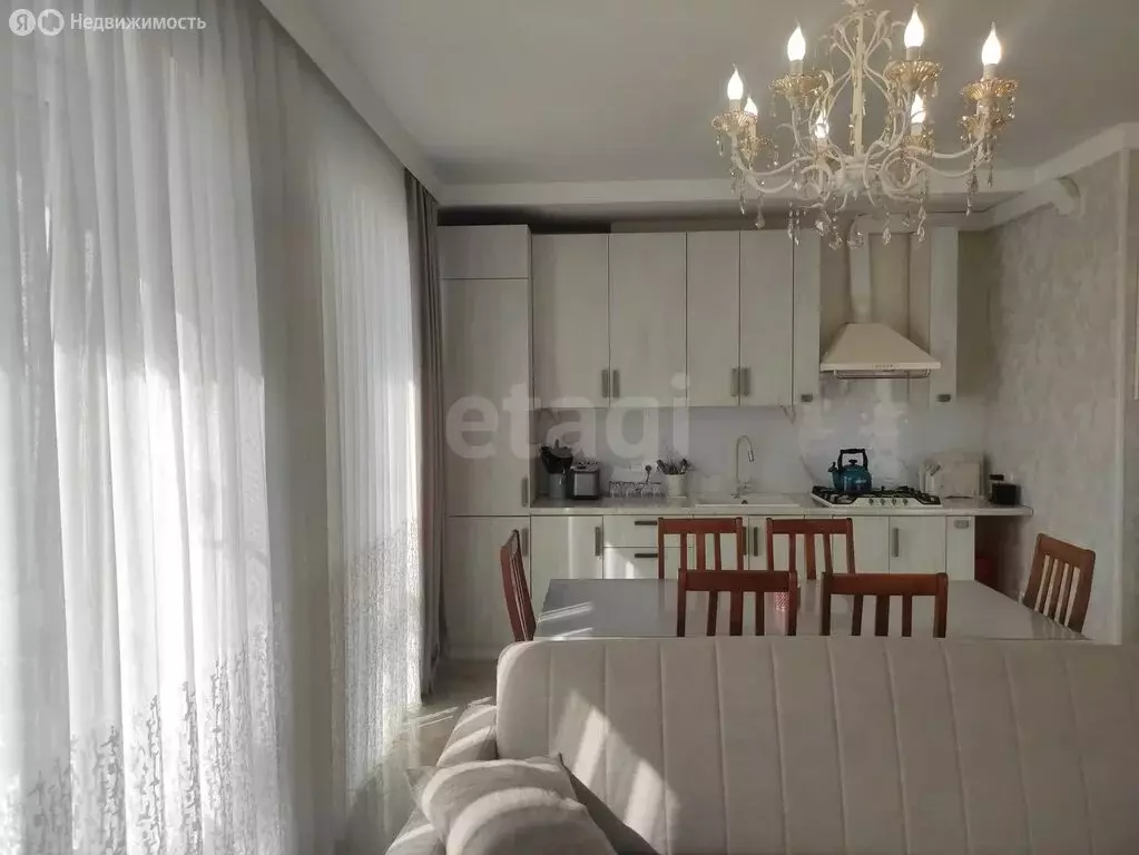 2-комнатная квартира: Владикавказ, Весенняя улица, 21Е (140 м) - Фото 1