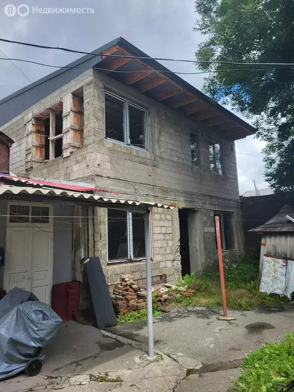 Дом в Владикавказ, улица Гаппо Баева, 13 (120 м) - Фото 1