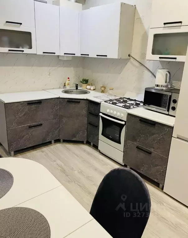 3-к кв. Краснодарский край, Сочи Адлер жилрайон, ул. Изумрудная, 42 ... - Фото 1