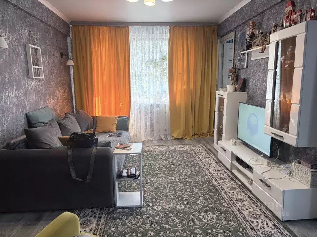 4-к кв. Тульская область, Донской ул. Спортивная, 1 (57.7 м) - Фото 1