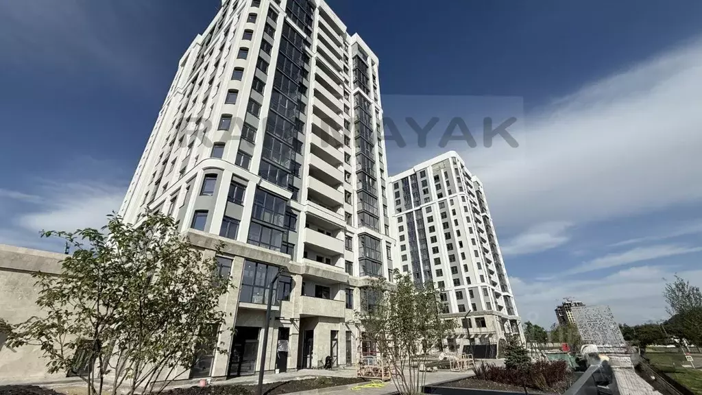 3-к кв. Адыгея, Майкоп ул. Гагарина, 1 (95.0 м) - Фото 0