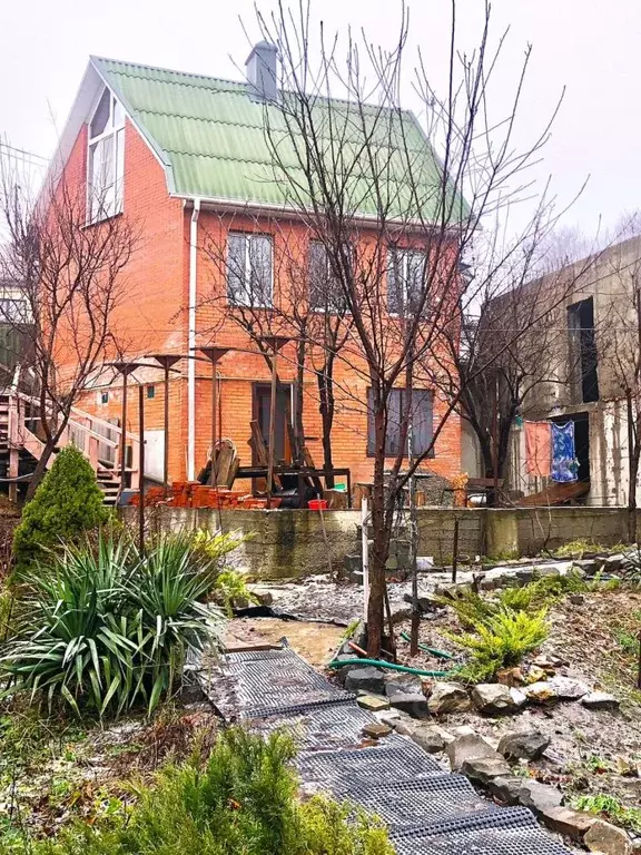 Дом в Ростовская область, Ростов-на-Дону Литературная ул., 29 (118 м) - Фото 1