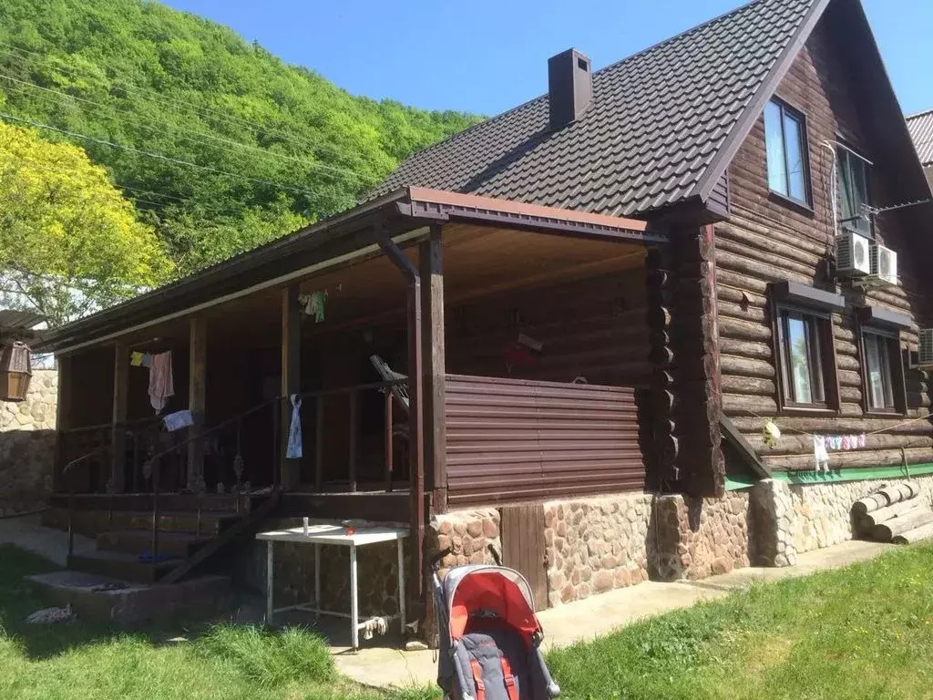 Дом в Краснодарский край, Туапсинский муниципальный округ, с. Небуг ... - Фото 1