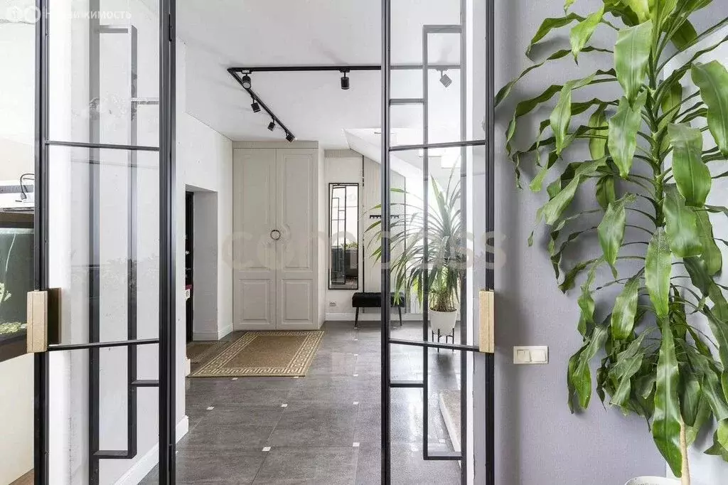 Дом в Тюмень, Рождественская улица (284 м) - Фото 2