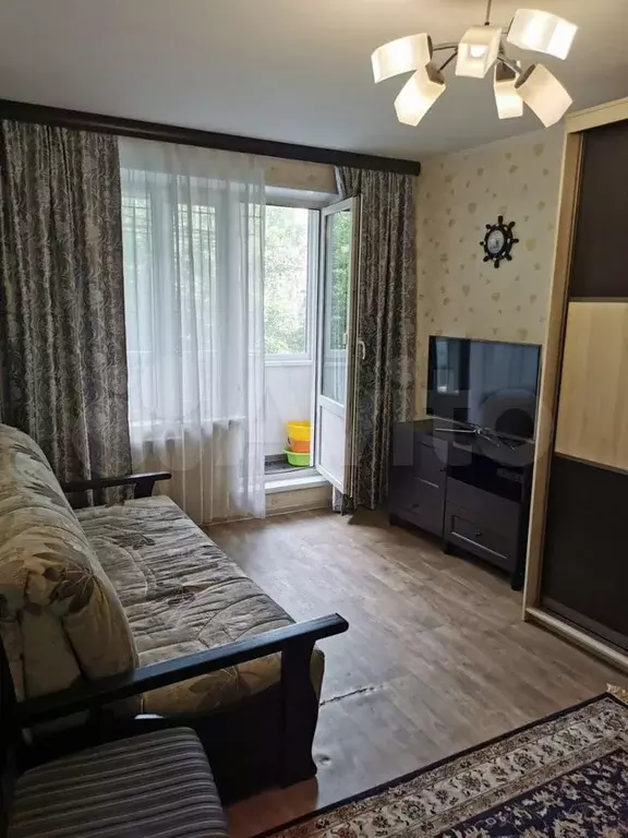 2-к. квартира, 42 м, 2/9 эт. - Фото 1
