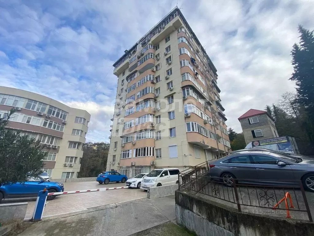 Гараж в Краснодарский край, Сочи ул. Макаренко, 8/9 (17 м) - Фото 1