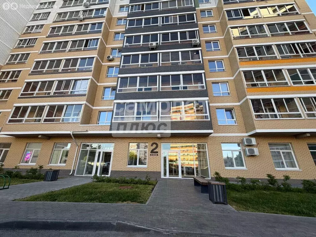Квартира-студия: Ижевск, улица Ухтомского, 12 (28.7 м) - Фото 1