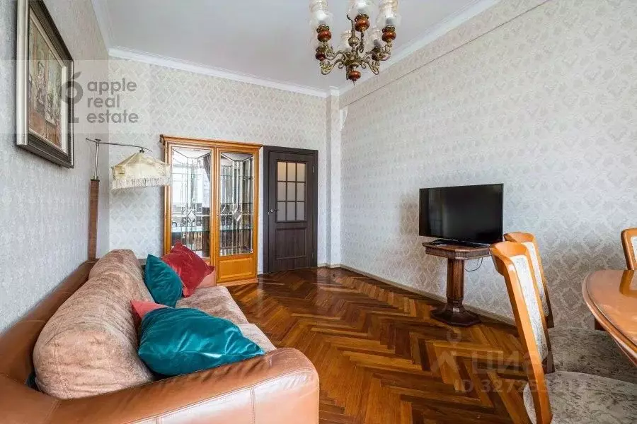 2-к кв. Москва Котельническая наб., 1/15кА (69.0 м) - Фото 2