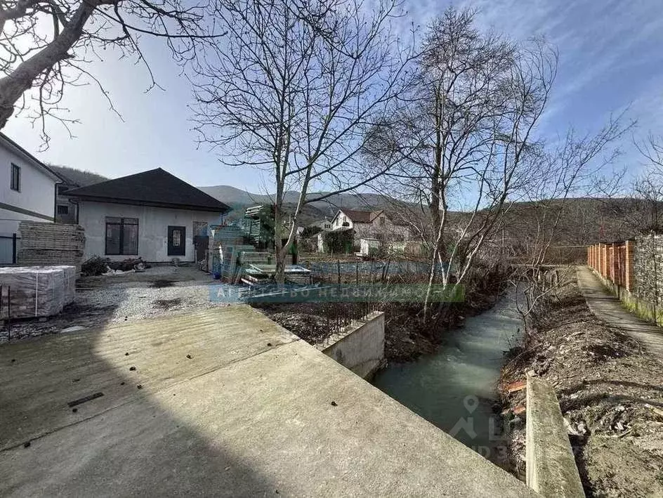 Дом в Краснодарский край, Новороссийск городской округ, с. Мысхако ул. ... - Фото 1