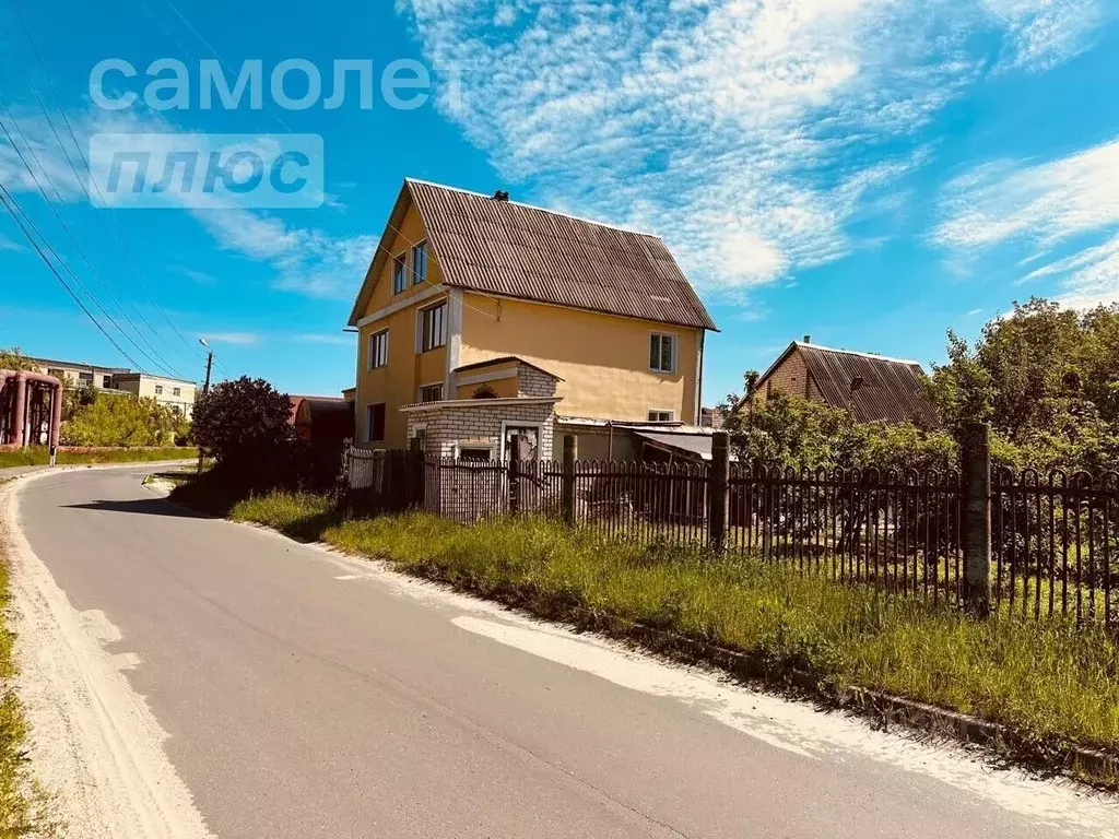 Дом в Брянская область, Клинцы ул. Мира, 28А (197 м) - Фото 0