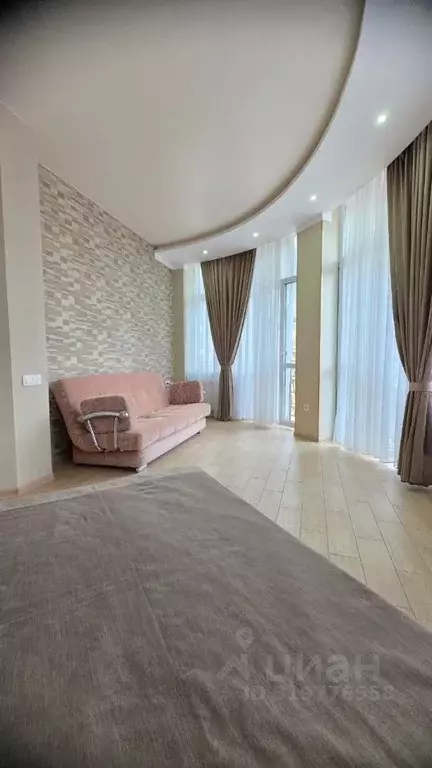 1-к кв. Краснодарский край, Геленджик Крымская ул., 22к18 (42.0 м) - Фото 0