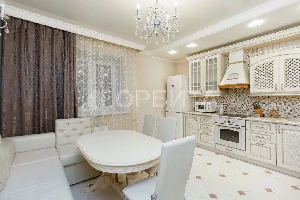 1-к кв. Тюменская область, Тюмень Широтная ул., 158к3 (60.2 м) - Фото 0