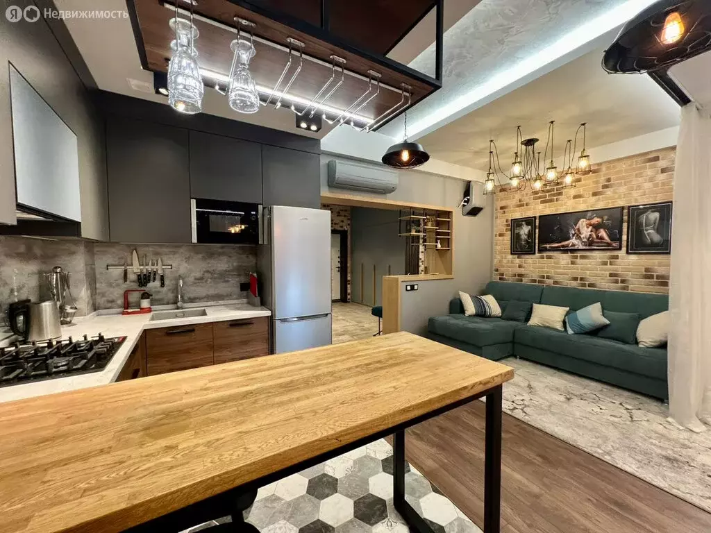 Квартира-студия: Ялта, Загородная улица, 17Д (57.1 м) - Фото 1