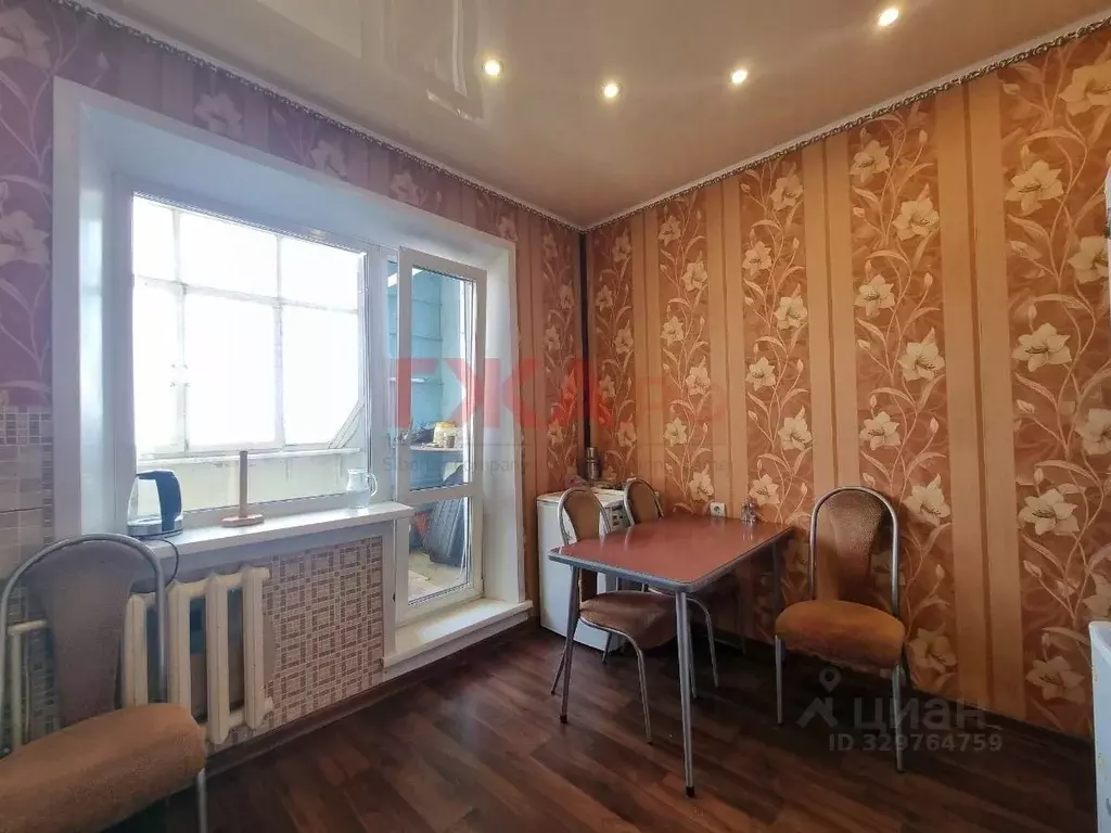 2-к кв. Саха (Якутия), Нерюнгри ул. Строителей, 3/1 (56.7 м) - Фото 2