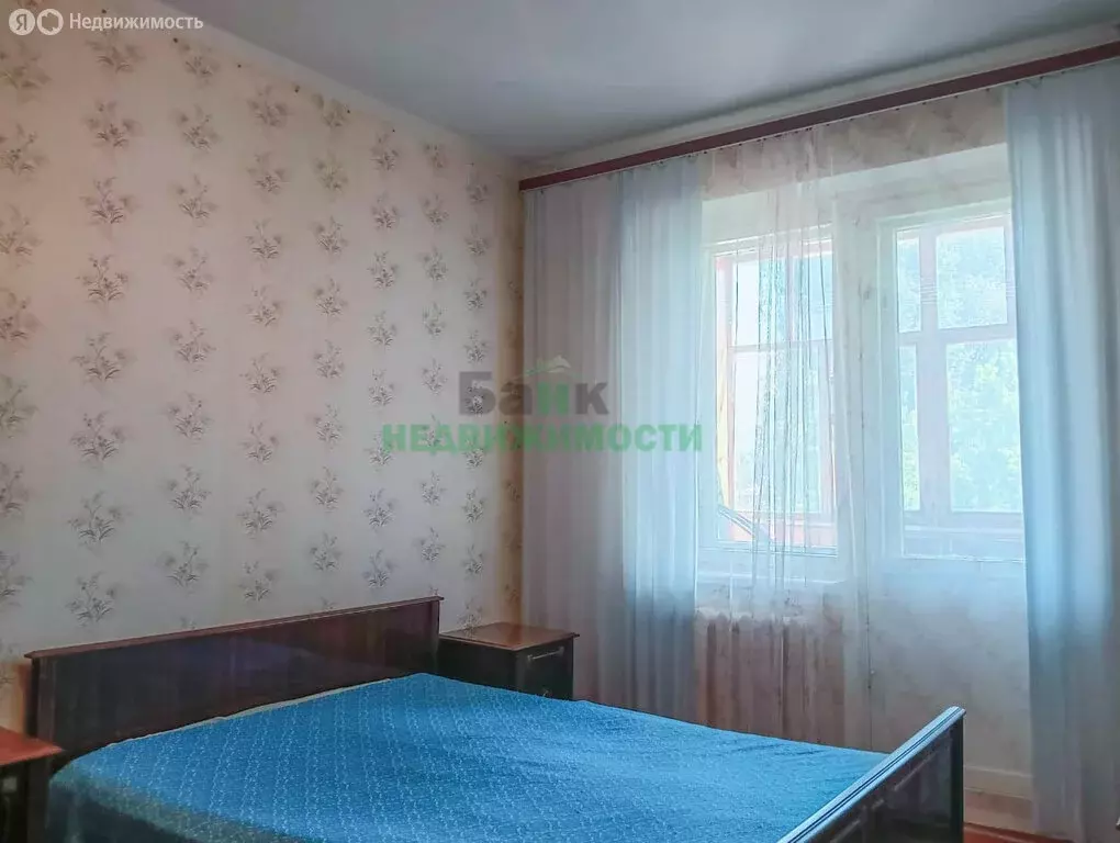 3-комнатная квартира: Балаково, Трнавская улица, 26/5 (63 м) - Фото 0