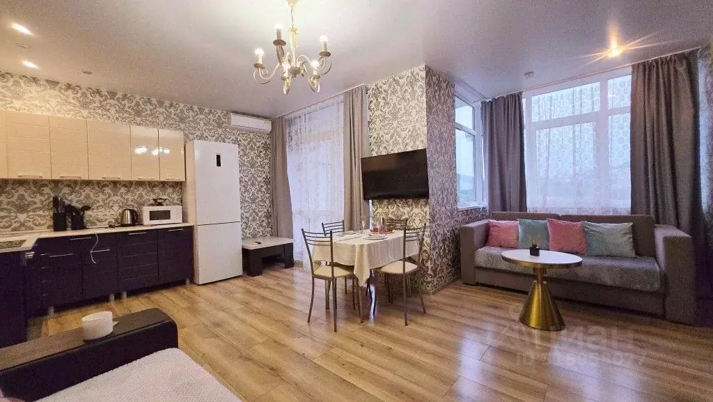 2-к кв. Краснодарский край, Сочи Светлана мкр, ул. Депутатская, 10 ... - Фото 0