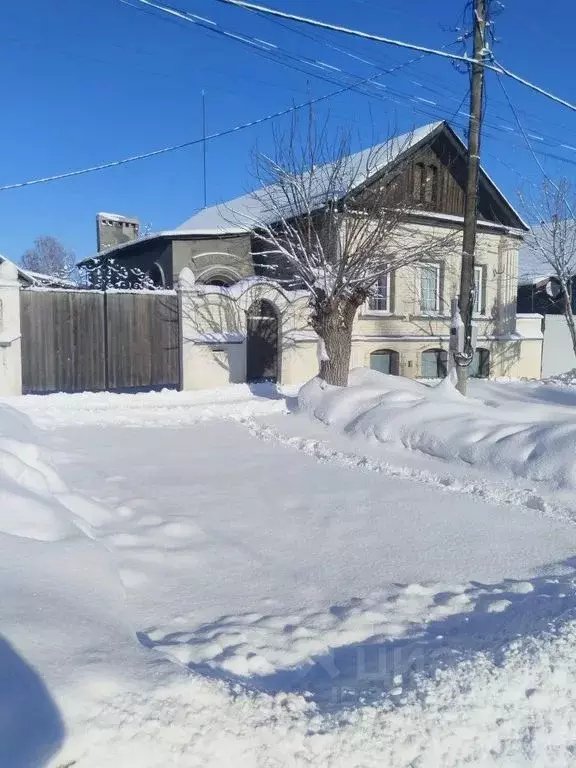 Дом в Саратовская область, Хвалынск ул. Луначарского, 20 (240 м) - Фото 1