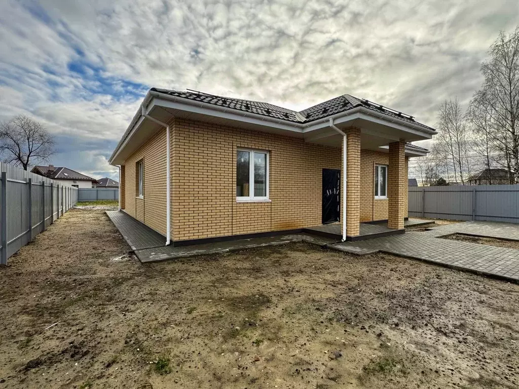 Дом в Московская область, Воскресенский район, Белоозерский пгт бул. ... - Фото 1