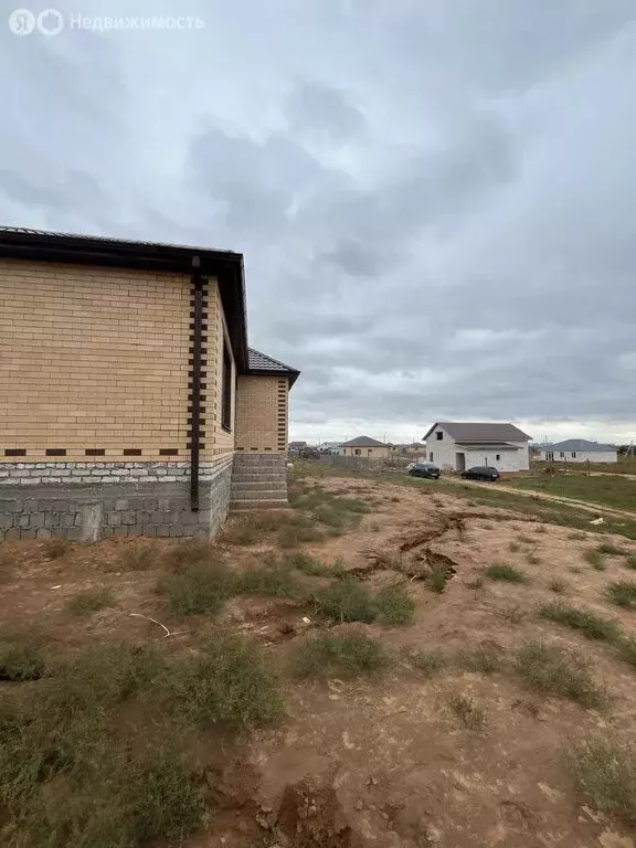 Дом в Наримановский район, посёлок Мирный, Студенческая улица (122 м) - Фото 2