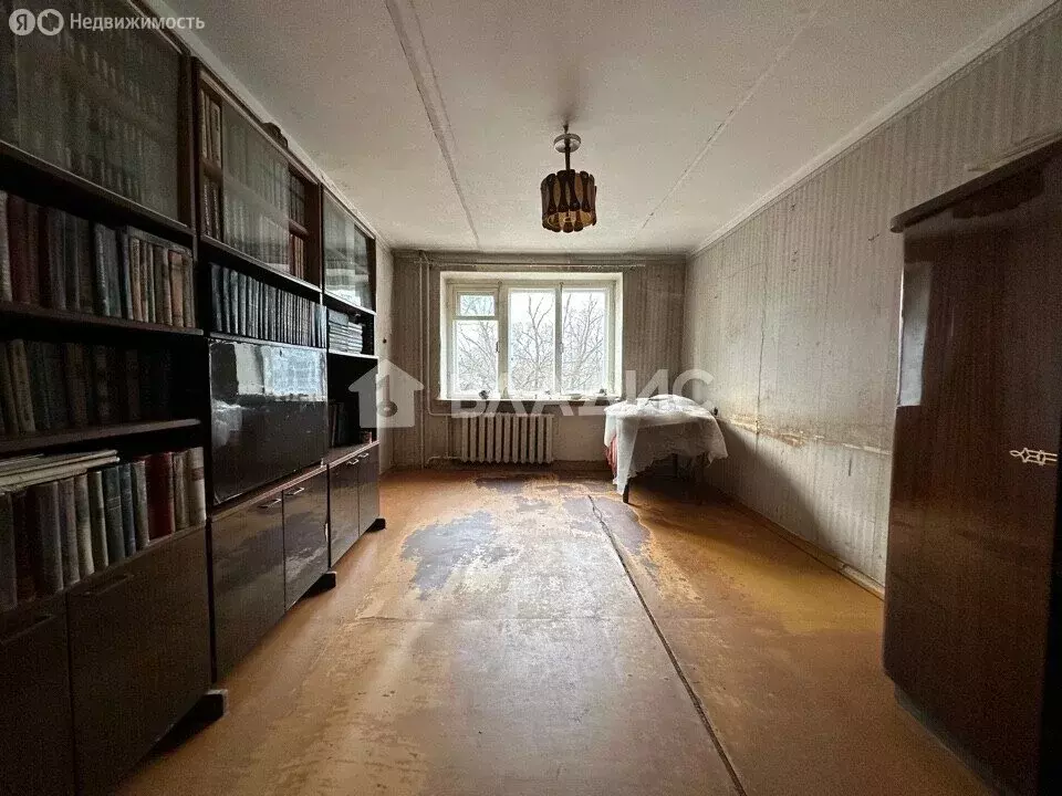 3-комнатная квартира: Рыбинск, улица Кораблестроителей, 4 (57 м) - Фото 1