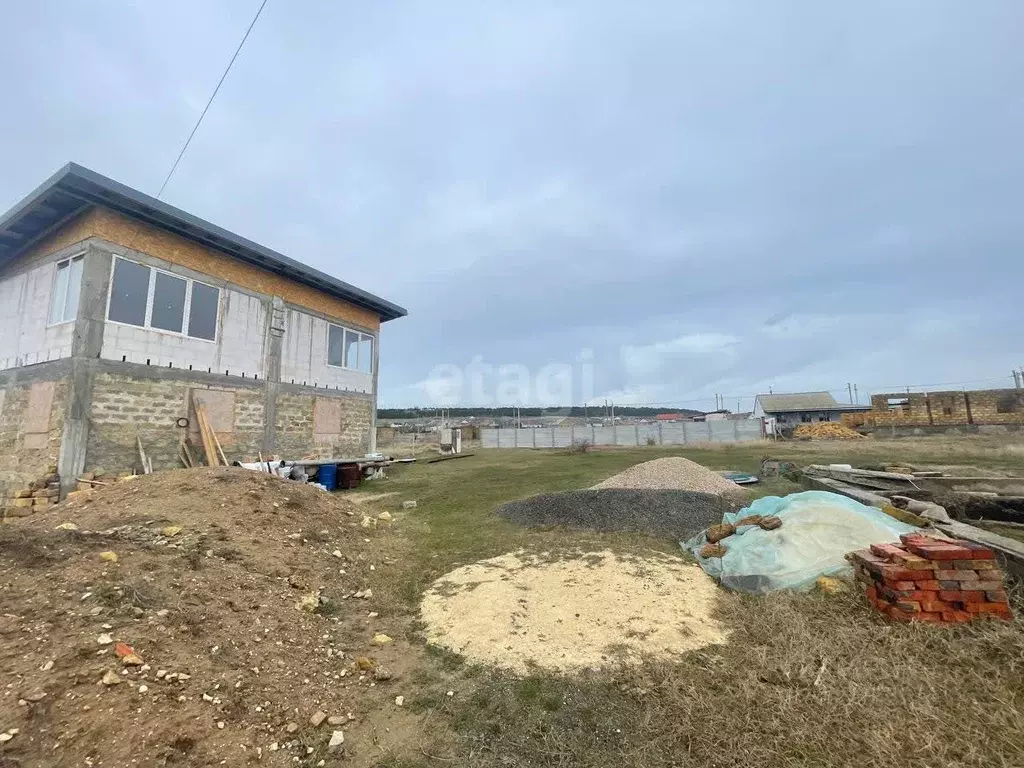 Дом в Крым, Симферопольский район, Трудовское с/пос, с. Строгоновка ... - Фото 0