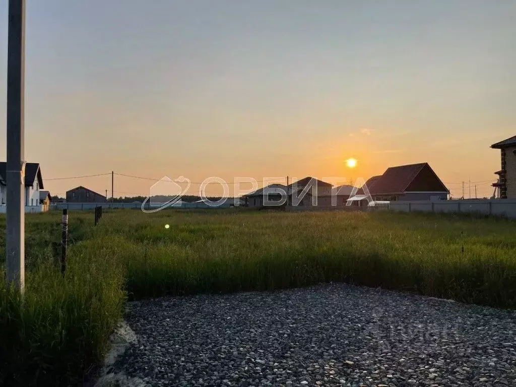 Участок в Тюменская область, Тюменский район, д. Падерина  (8.2 сот.) - Фото 0