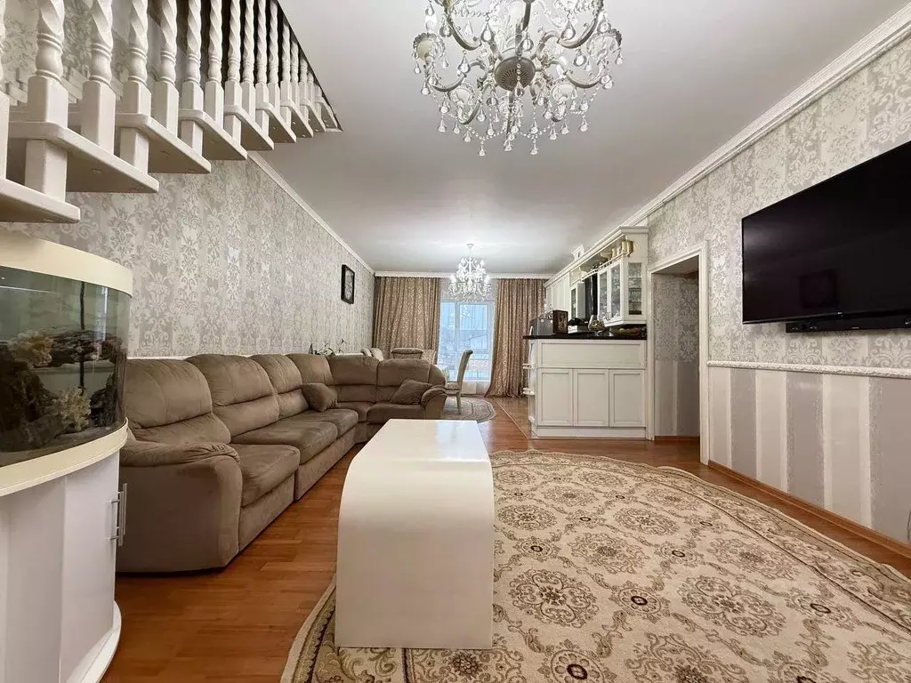 5-к кв. Московская область, Видное Лесная ул., 20А (200.0 м) - Фото 2