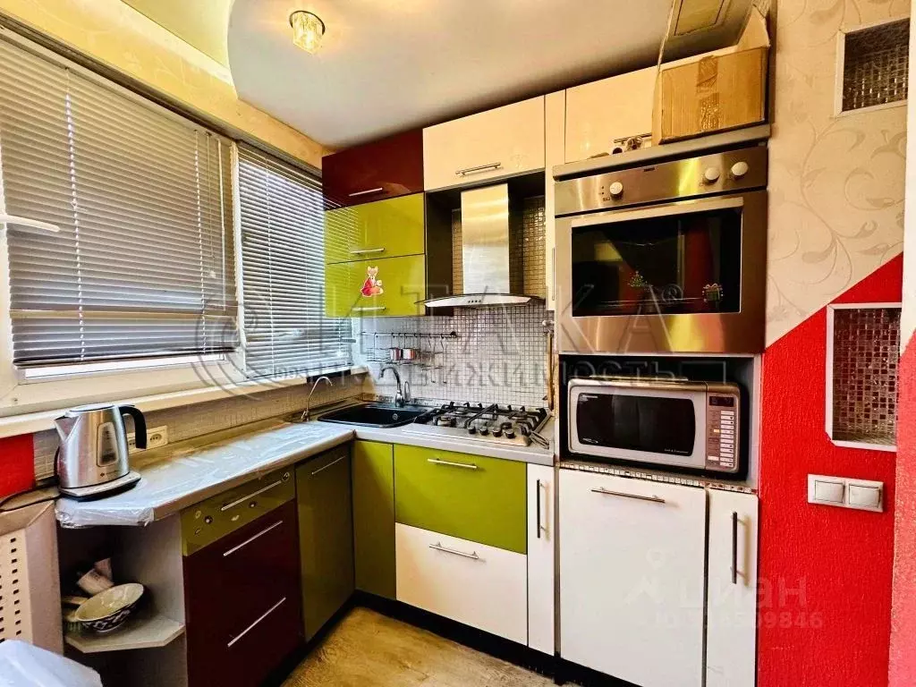 3-к кв. Санкт-Петербург ул. Партизана Германа, 18К1 (59.8 м) - Фото 0