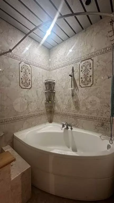 3-к. квартира, 130 м, 2/5 эт. - Фото 1