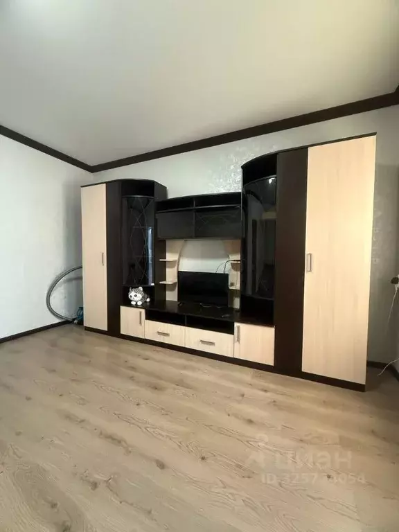 1-к кв. Крым, Симферополь ул. Кара-Дениз, 15 (42.0 м) - Фото 1