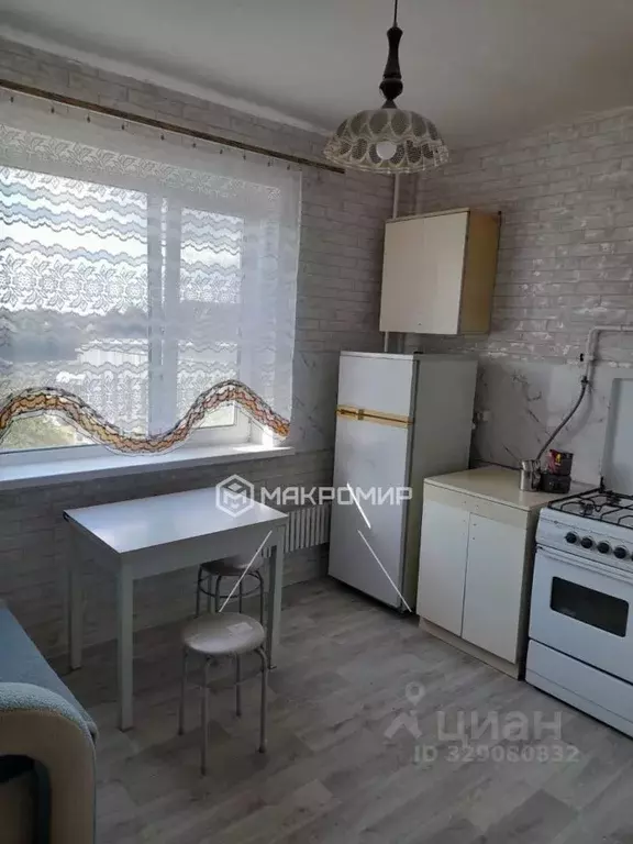1-к кв. Брянская область, Брянск ул. Есенина, 26 (38.0 м) - Фото 1
