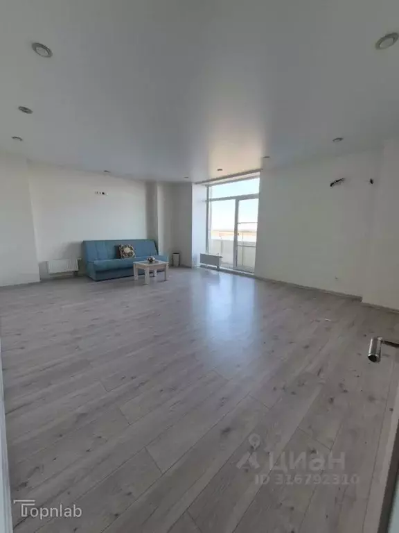 3-к кв. Волгоградская область, Волгоград ул. Лавочкина, 7 (97.0 м) - Фото 1