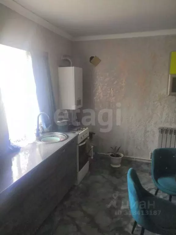 Дом в Ростовская область, Батайск Труд ДНТ, 16-я линия (82 м) - Фото 1