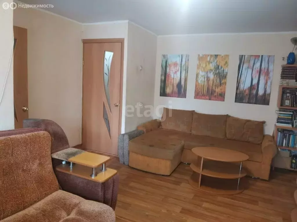 3-комнатная квартира: Петропавловск-Камчатский, улица Максутова, 44/1 ... - Фото 1