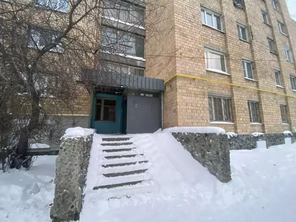 Комната Свердловская область, Екатеринбург ул. Гурзуфская, 18 (14.5 м) - Фото 2