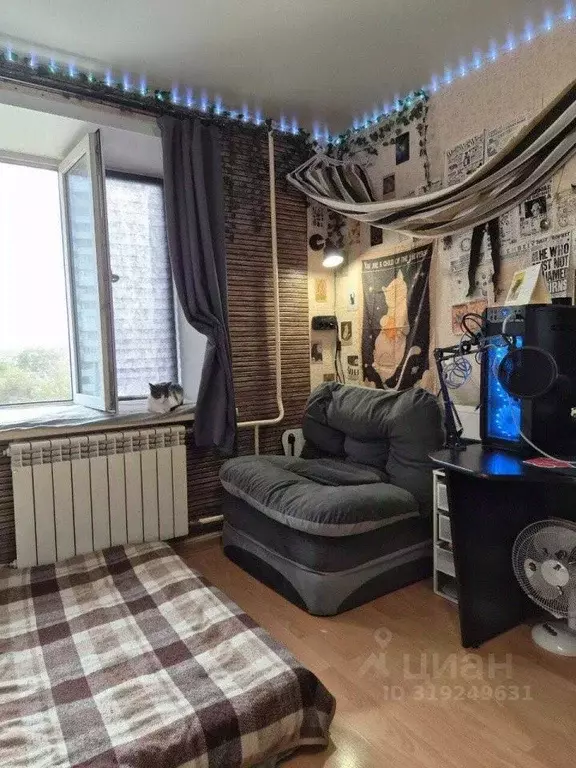 Комната Свердловская область, Екатеринбург ул. Шишимская, 22 (13.7 м) - Фото 2