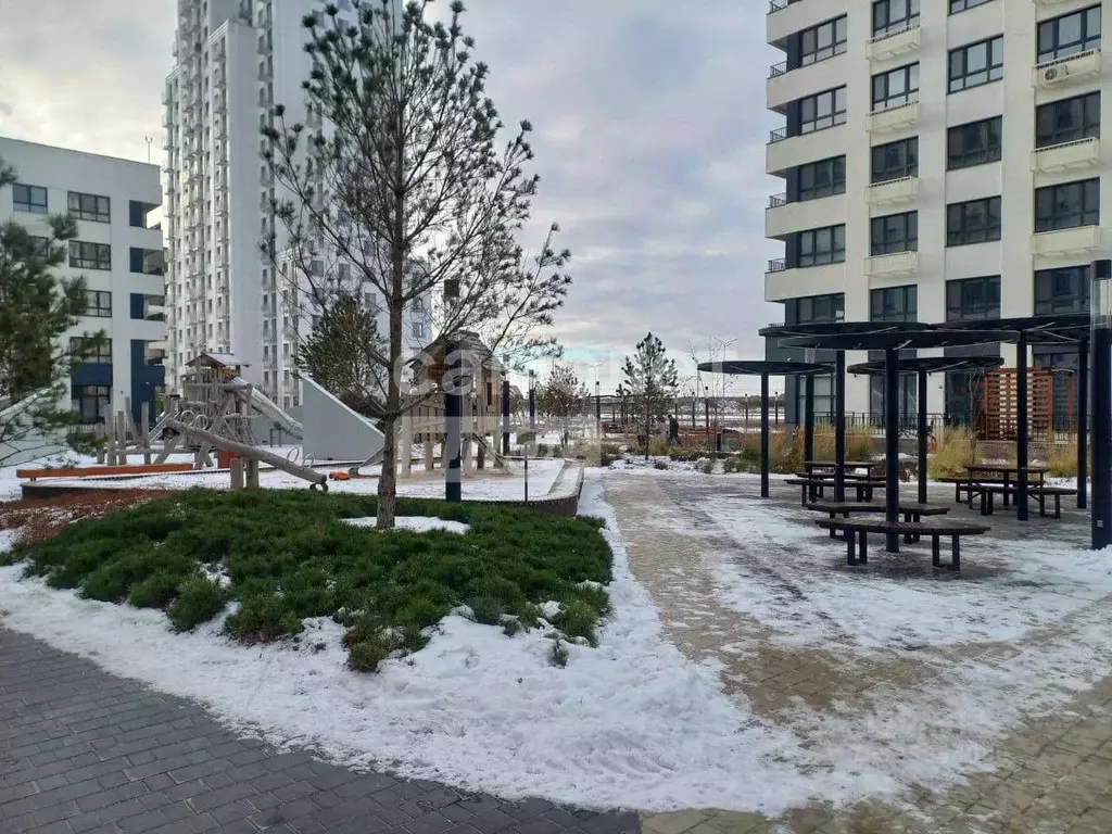 Студия Тюменская область, Тюмень ул. Василия Малкова, 12 (28.6 м) - Фото 0