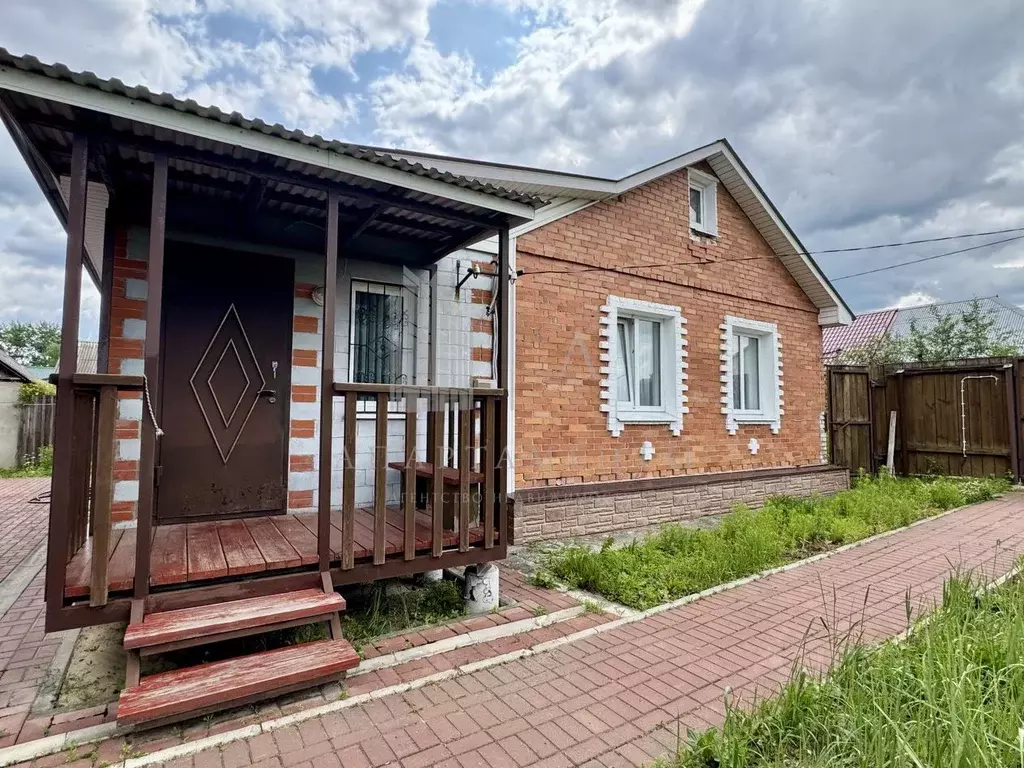 Дом в Рязанская область, Спасск-Рязанский ул. Строителей (78 м) - Фото 1